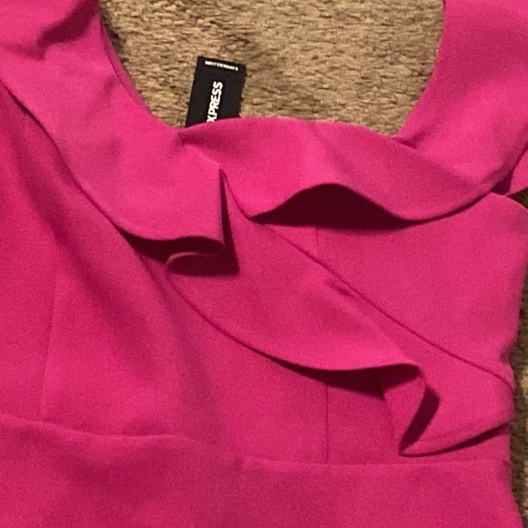 Express Medium Petite Fuchsia Mini Dress - Picture 3 of 4
